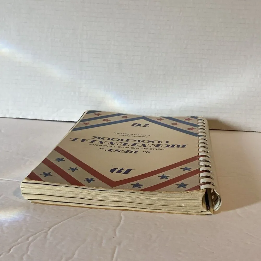 1976 Vintage Cookbook BEST of Home Economics Teachers Bicentennial Cookbook 1976